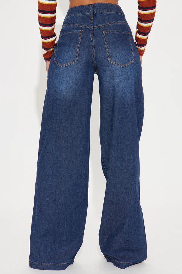 Dark wash High-Waisted Jeans
